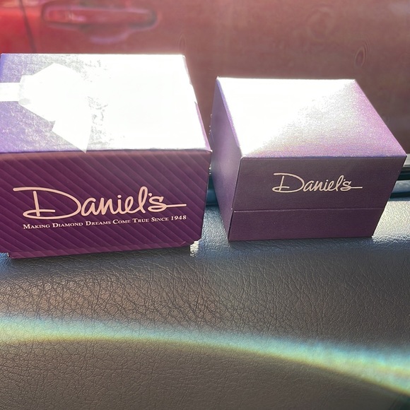 Gorgeous ring - Picture 6 of 7